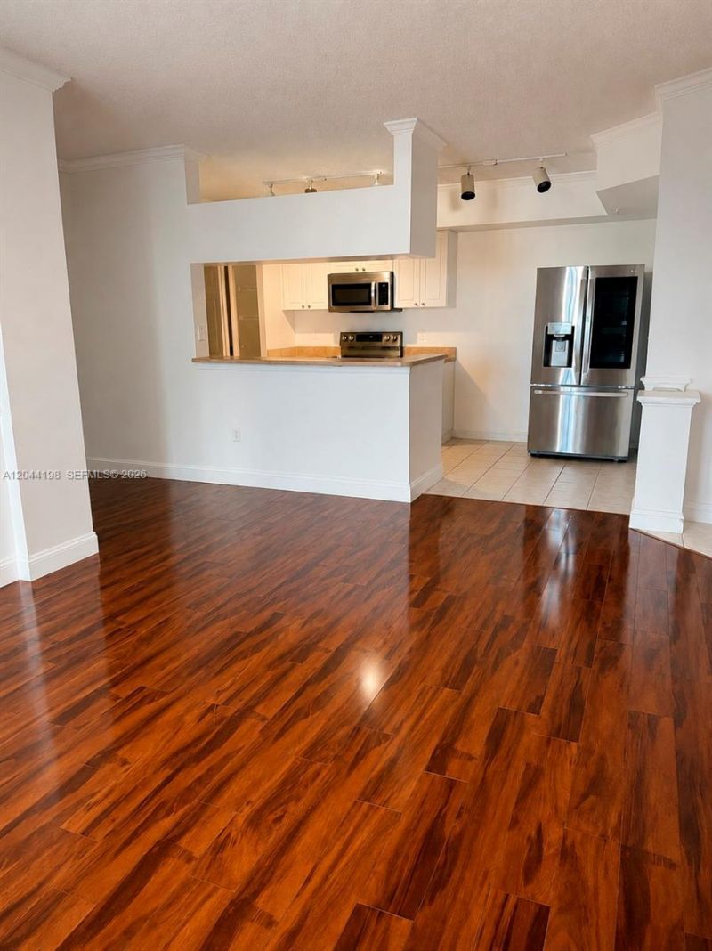 17145 N Bay Rd, Unit 4307, Sunny Isles Beach, FL 33160 Photo