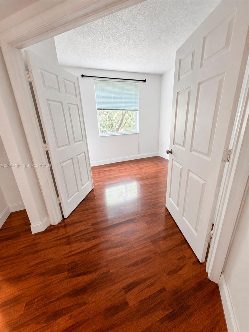 17145 N Bay Rd, Unit 4307, Sunny Isles Beach, FL 33160 Photo