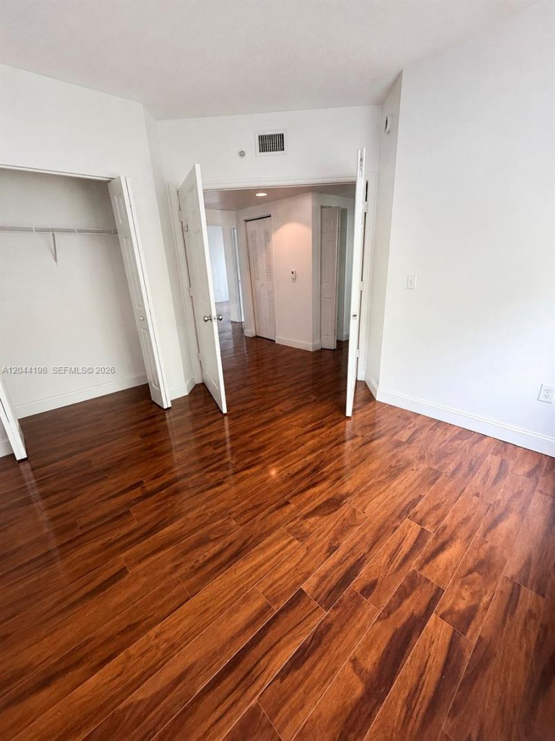 17145 N Bay Rd, Unit 4307, Sunny Isles Beach, FL 33160 Photo