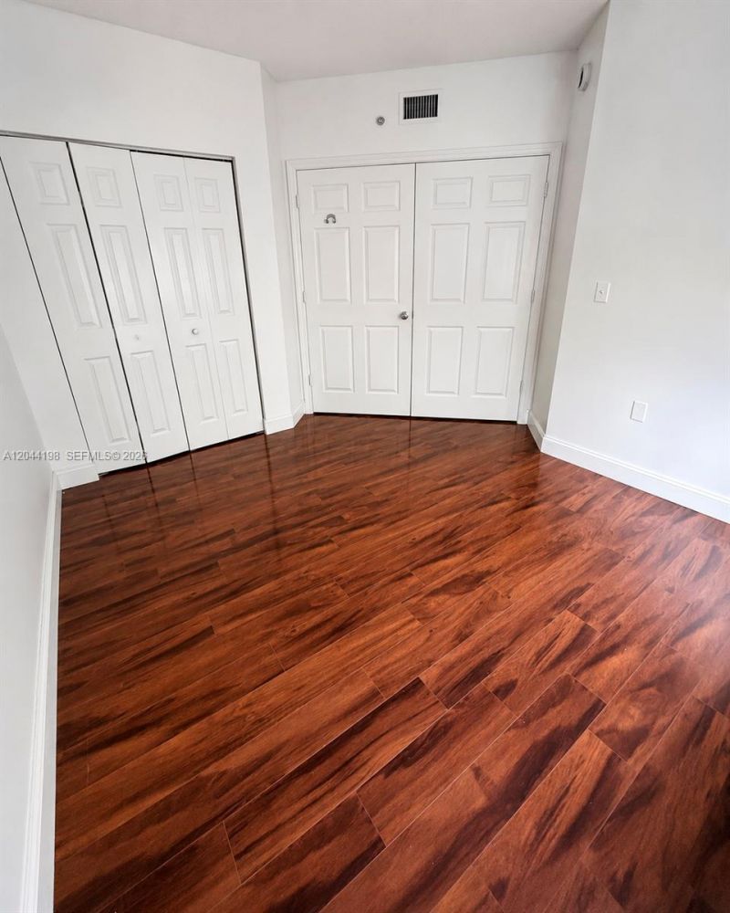 17145 N Bay Rd, Unit 4307, Sunny Isles Beach, FL 33160 Photo