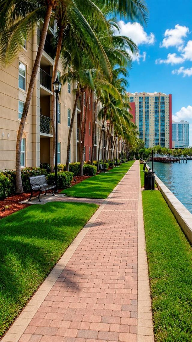 17145 N Bay Rd, Unit 4307, Sunny Isles Beach, FL 33160 Photo