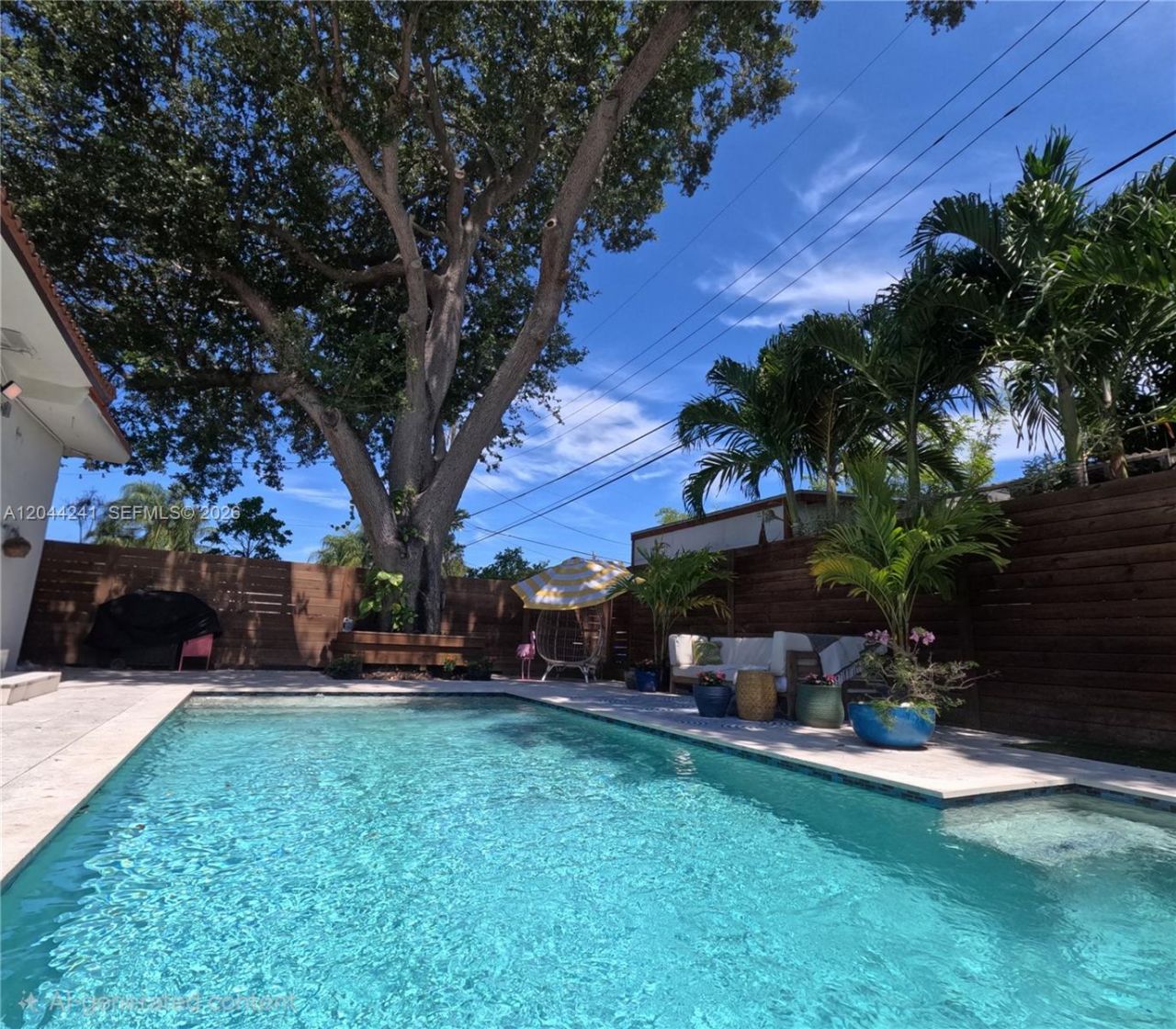 2220 SW 25th St , Miami, FL 33133 Photo