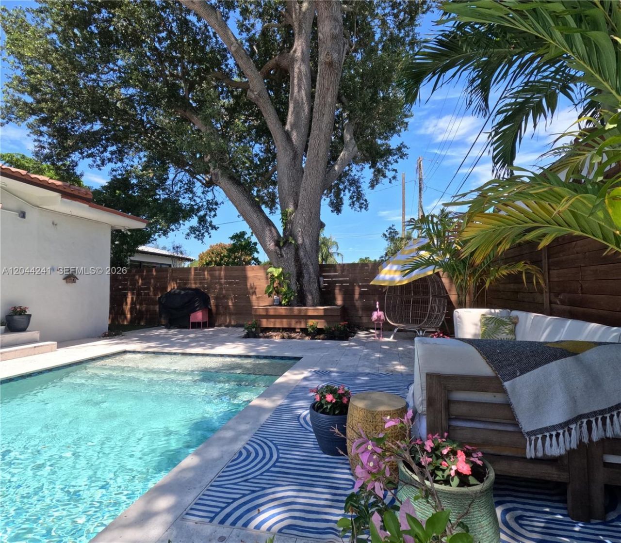 2220 SW 25th St , Miami, FL 33133 Photo