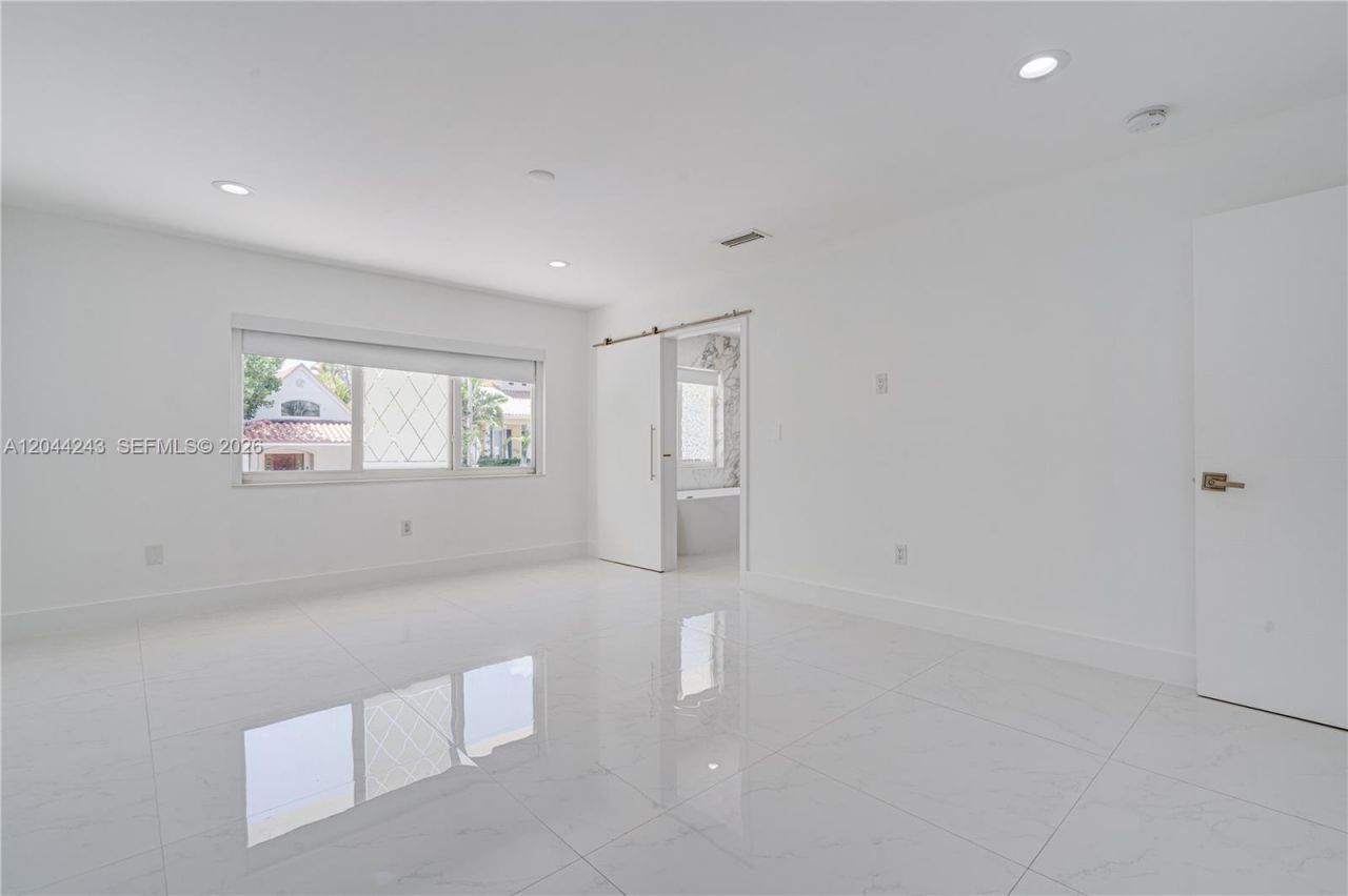773 Woodcrest Rd , Key Biscayne, FL 33149 Photo