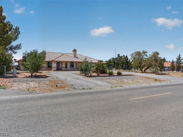 761 E Jaybird Street , Pahrump, NV 89048