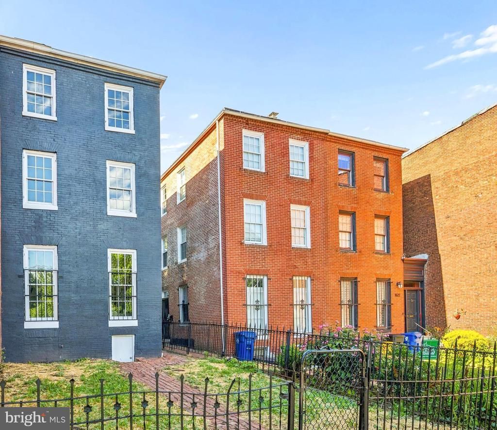 1626 HOLLINS STREET , BALTIMORE, MD 21223