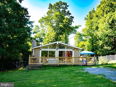 1001 BIFROST WAY, LINDEN, VA 22642