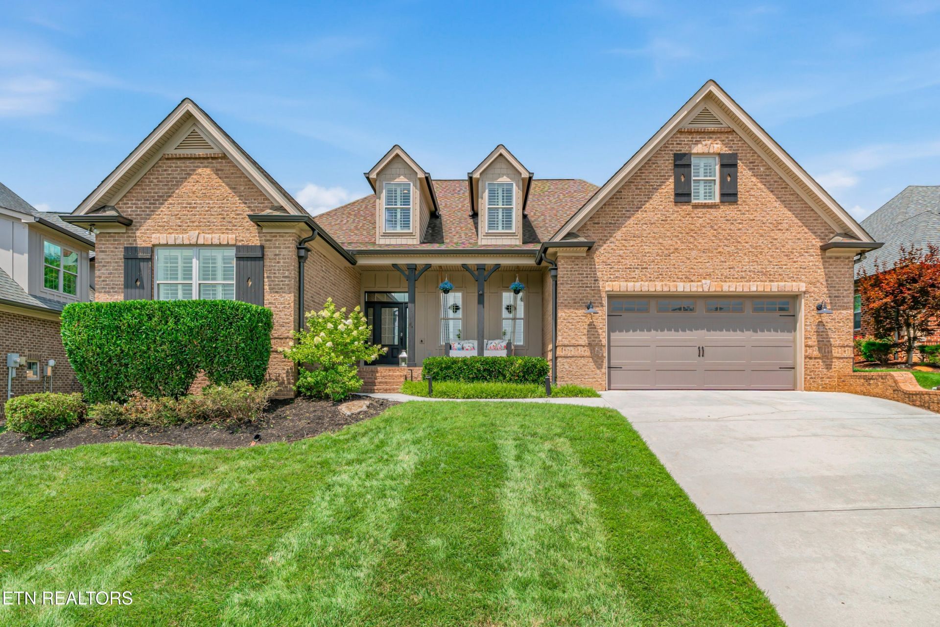 619 Elk Falls Lane, Knoxville, TN 37922 Main Photo