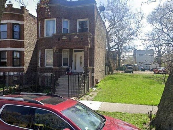 4141 W Monroe Street , Chicago, IL 60624