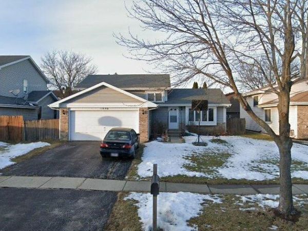 1896 Sequoia Drive , Hanover Park, IL 60133