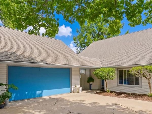 221 Deerfield Lane, Lawrence, KS 66049
