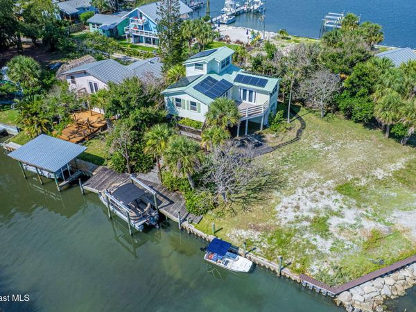 53 Vip Island, Unit A, Grant-Valkaria, FL 32949