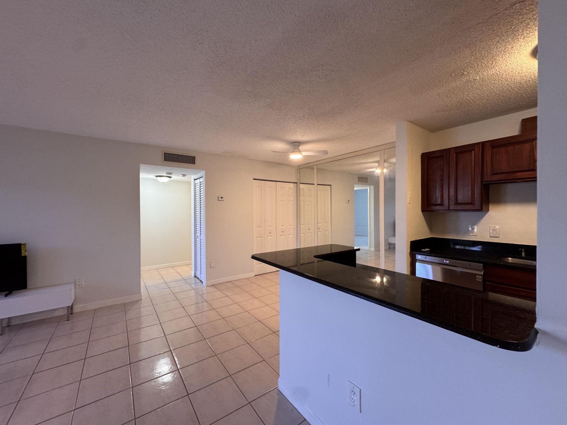 809 NE 199th Street, Unit 105-7, Miami, FL 33179 Photo