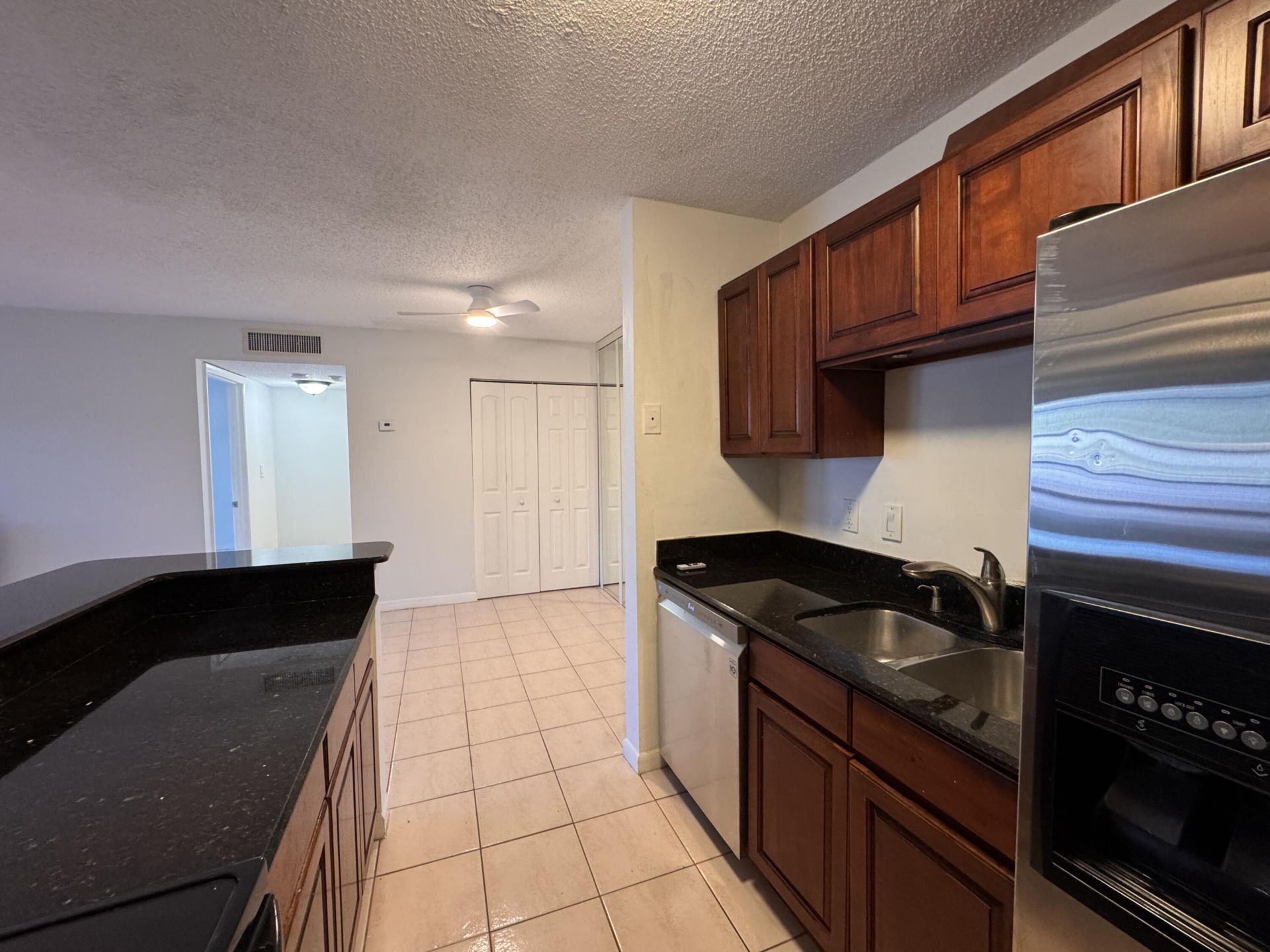 809 NE 199th Street, Unit 105-7, Miami, FL 33179 Photo