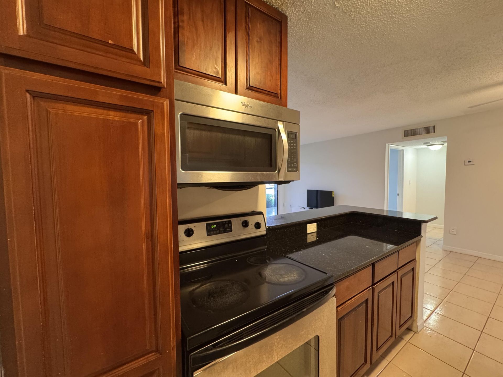 809 NE 199th Street, Unit 105-7, Miami, FL 33179 Photo