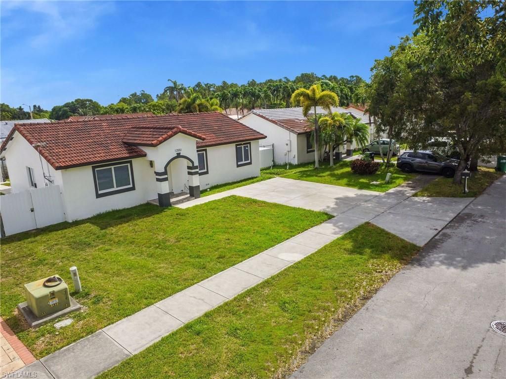 12551 SW 223 St , Miami, FL 33170 Photo