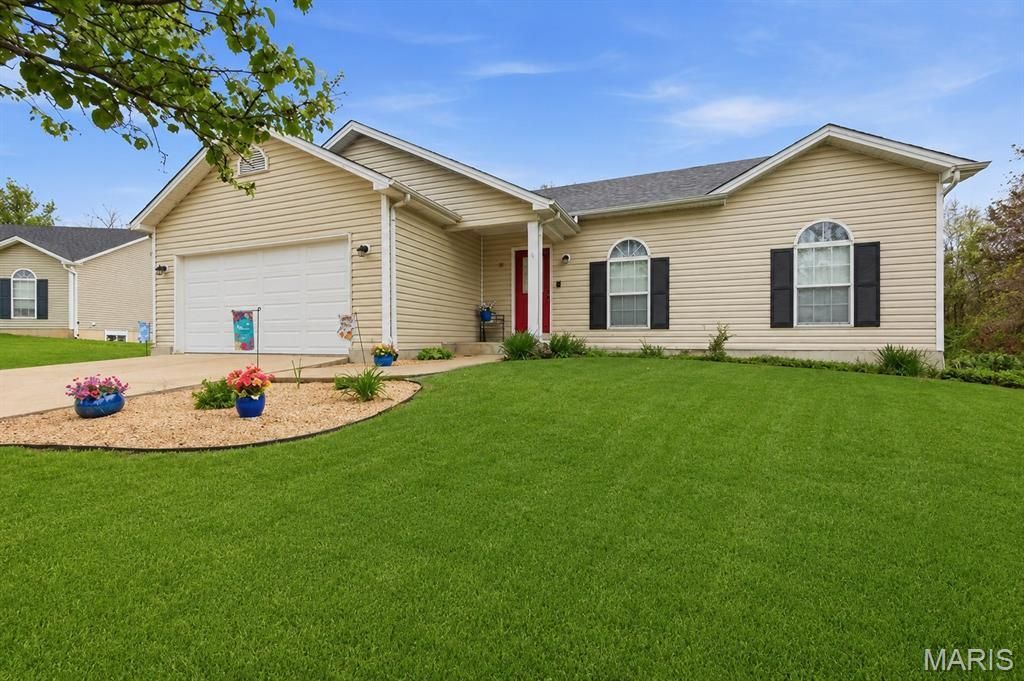 711 Worthington Drive, Warrenton, MO 63383 Main Photo