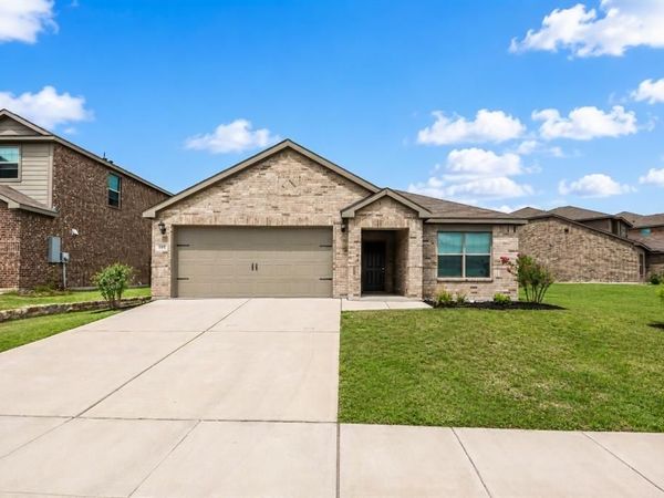 104 Bovine Drive, Newark, TX 76071