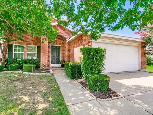 1208 Krista Drive, Burleson, TX 76028