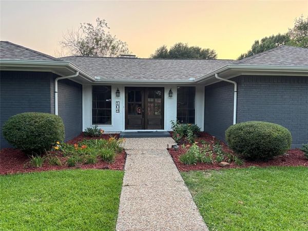 104 Chieftain Drive, Waxahachie, TX 75165