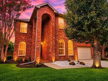 1913 Caddo Springs Drive, Fort Worth, TX 76247