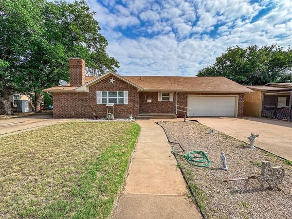 918 N 6th Street , Haskell, TX 79521