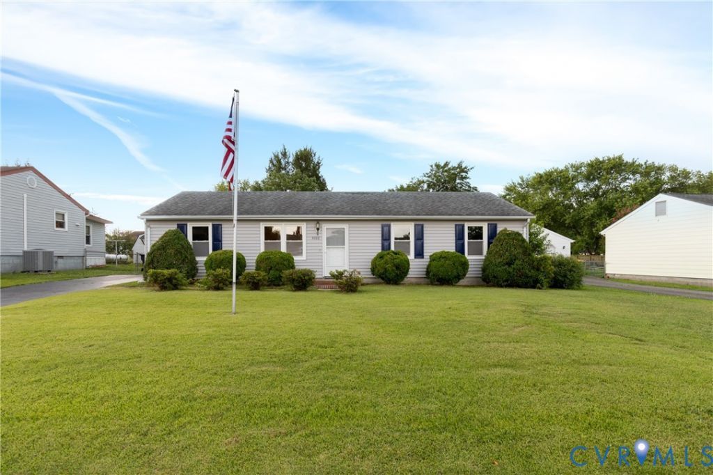 4008 Yorktown Drive, Hopewell, VA 23860 Main Photo