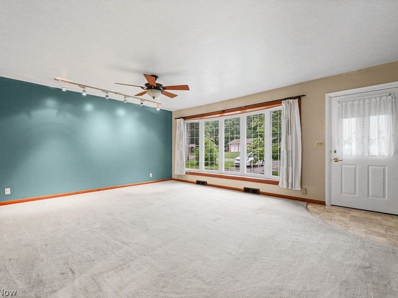 5260 Huckleberry Street NW, North Canton, OH 44720 Photo 12
