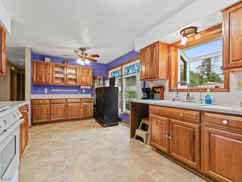 5260 Huckleberry Street NW, North Canton, OH 44720 Photo 8