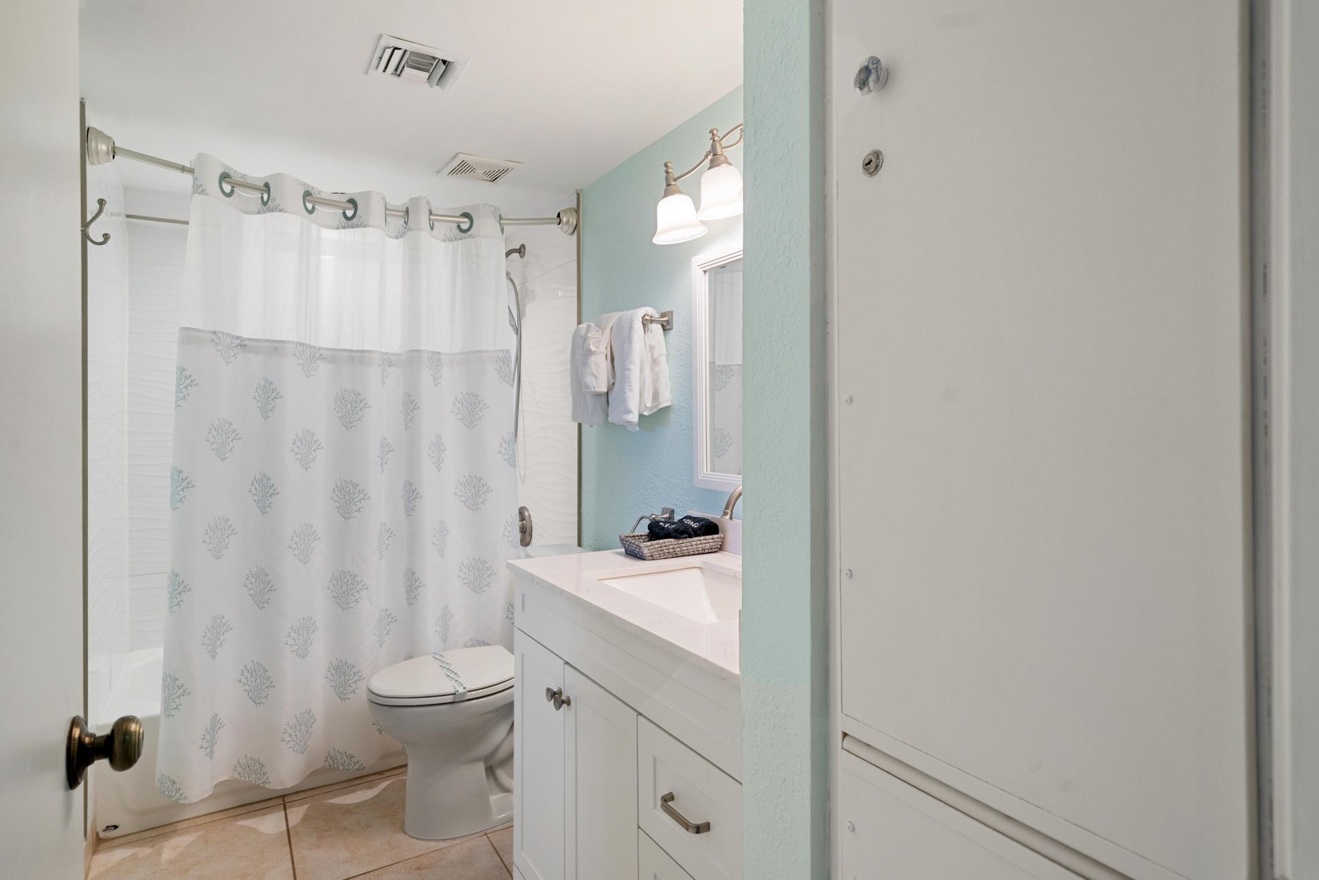 500 Burton Drive, Unit 1402, Tavernier, FL 33070 Photo