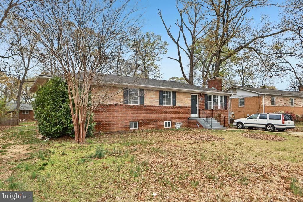 5608 EASTWOOD COURT , CLINTON, MD 20735