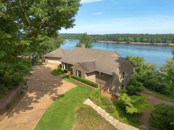 413 Darby Ave, Sheffield, AL 35660