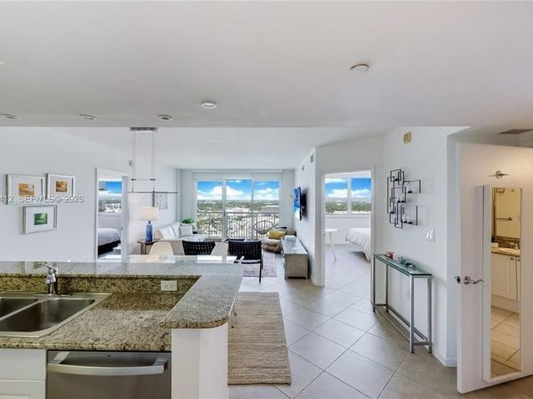 19501 W Country Club Drive, Unit 1412, Aventura, FL 33180