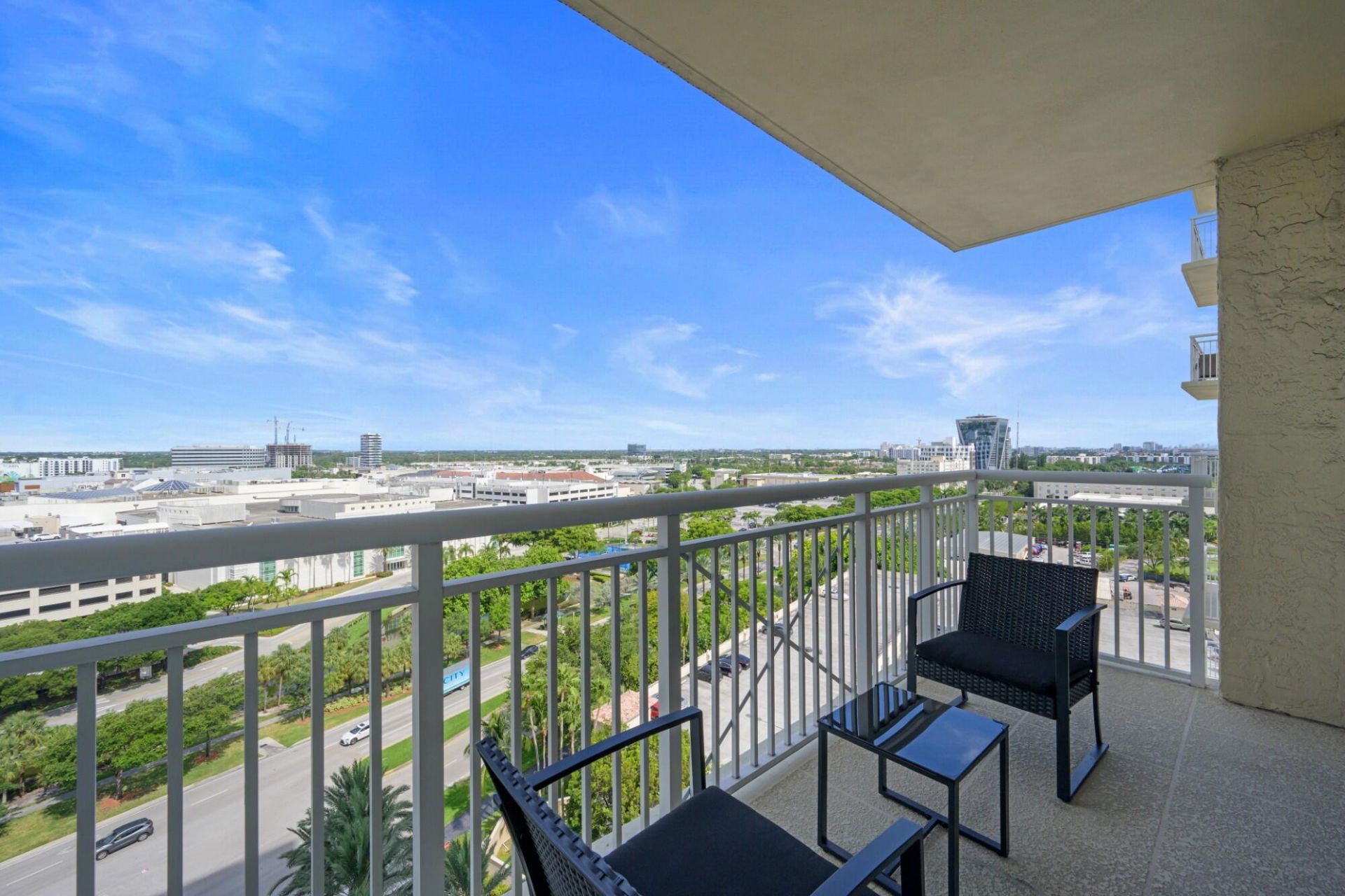 19501 W Country Club Drive, Unit 1412, Aventura, FL 33180 Photo
