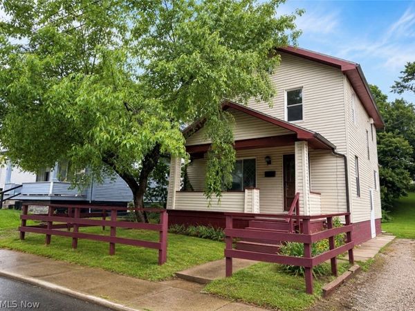 954 Pershing Road , Zanesville, OH 43701