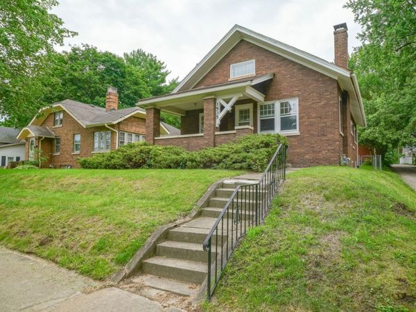 1535 Benton Street, Rockford, IL 61107