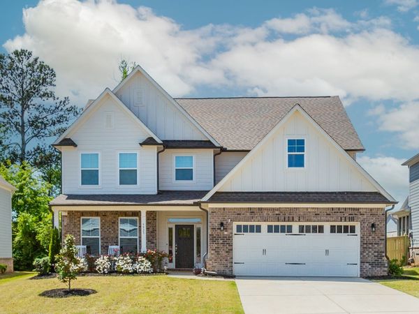 6829 Benjamin Drive, Flowery Branch, GA 30542