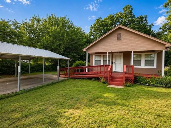 414 E Washington Avenue, Crescent, OK 73028