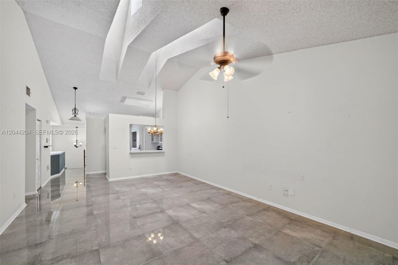 73 NW 98th Ter , Plantation, FL 33324 Photo