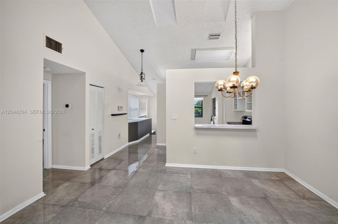 73 NW 98th Ter , Plantation, FL 33324 Photo