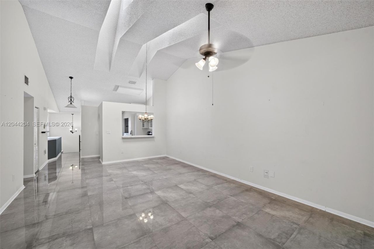 73 NW 98th Ter , Plantation, FL 33324 Photo