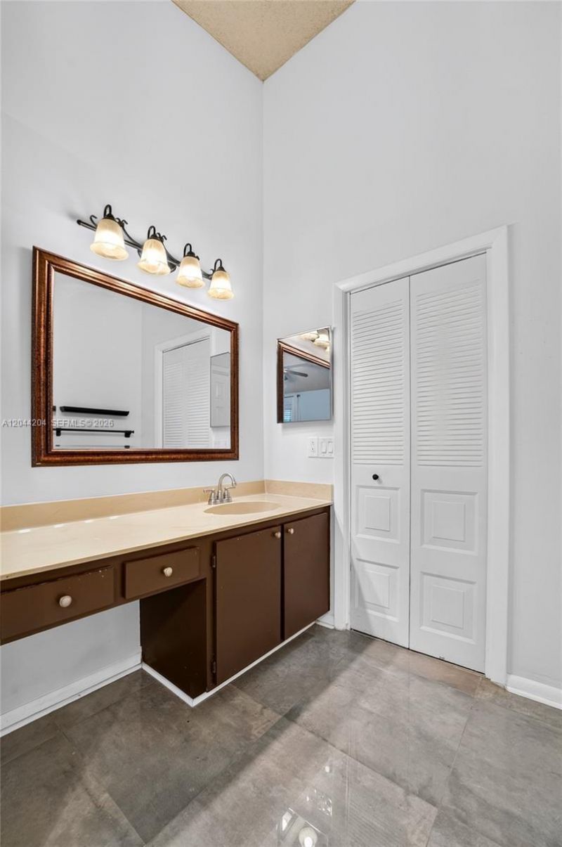 73 NW 98th Ter , Plantation, FL 33324 Photo