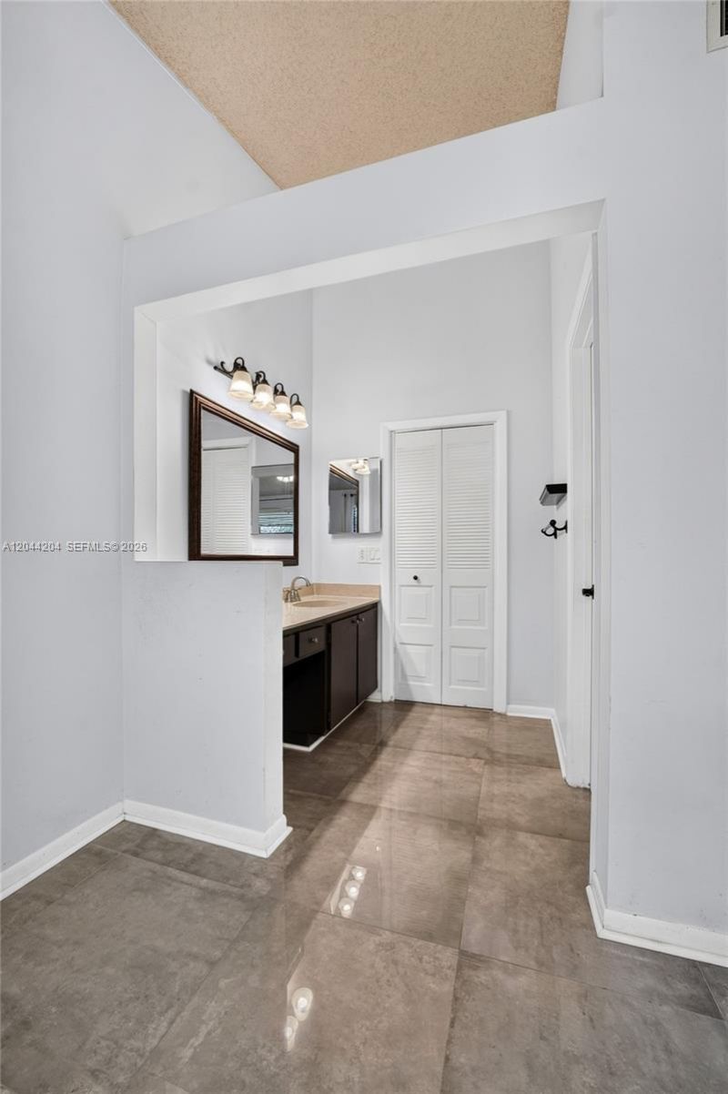 73 NW 98th Ter , Plantation, FL 33324 Photo