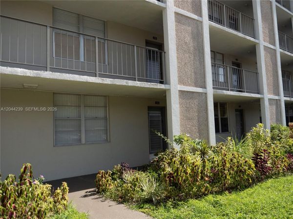 2998 NW 48th Ter , Unit 135, Lauderdale Lakes, FL 33313