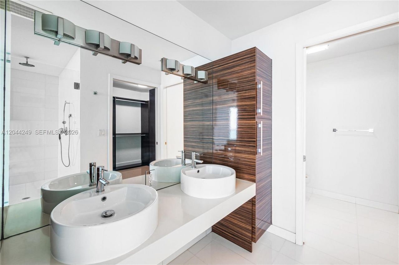 2020 N Bayshore Dr , Unit 3904, Miami, FL 33137 Photo