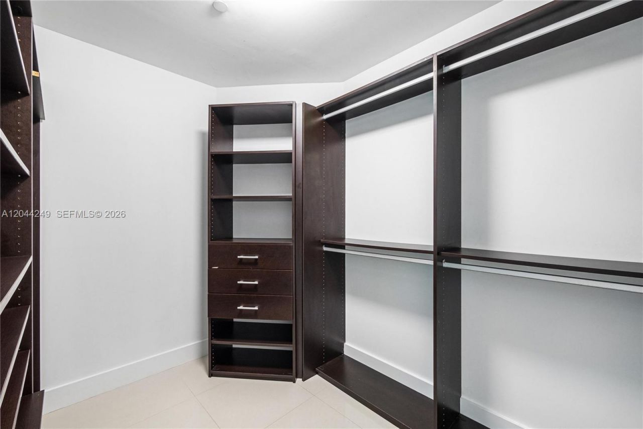 2020 N Bayshore Dr , Unit 3904, Miami, FL 33137 Photo