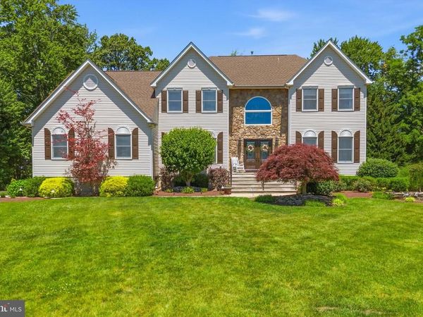 16 KINGS COURT, MONROE TOWNSHIP, NJ 08831