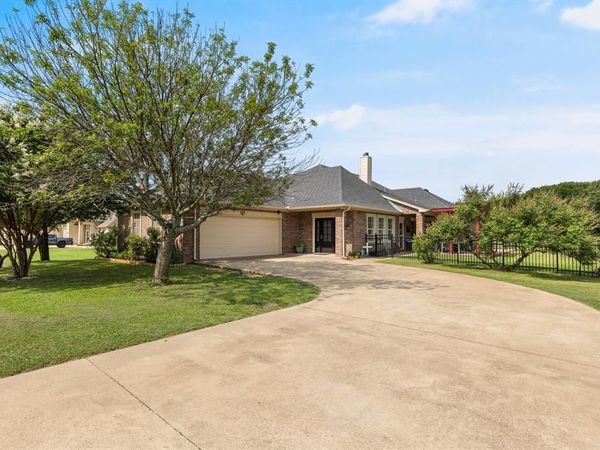 17012 Trailwood Drive, Whitney, TX 76692
