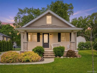357 N Hospital Road, Waterford Twp, MI 48327