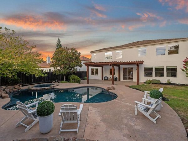 8425 Briggs Dr, Roseville, CA 95747